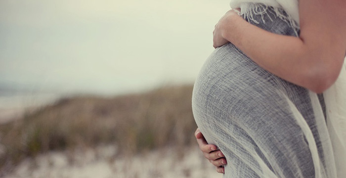 Femmes enceintes : nos conseils pour affronter la canicule