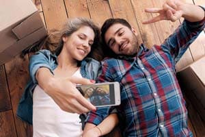 Couple emménage - selfie